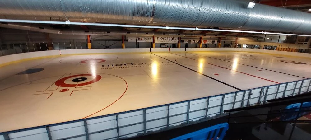 Patinoire de NIORT -79-